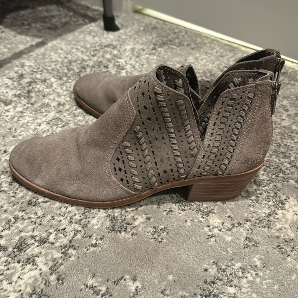 Woman’s size 8.5 Vince Camuto bootie